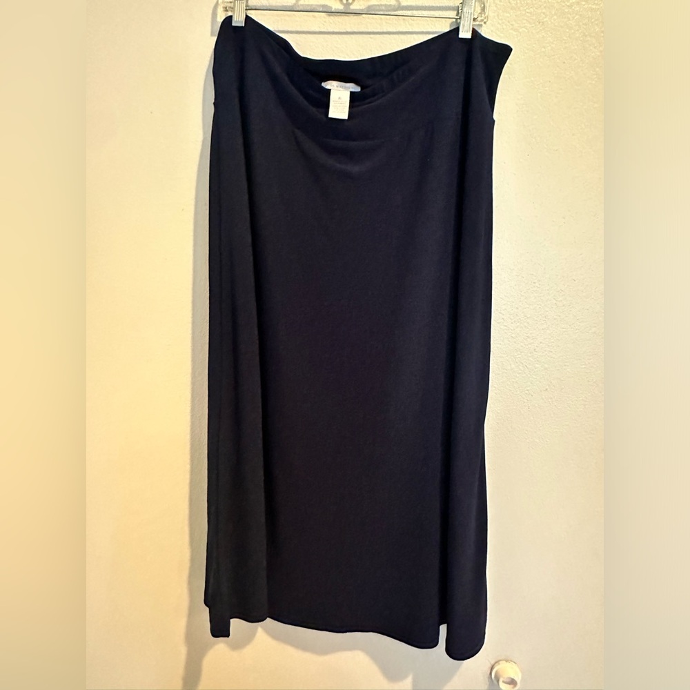 Linda Matthew’s Navy Blue long skirt XL